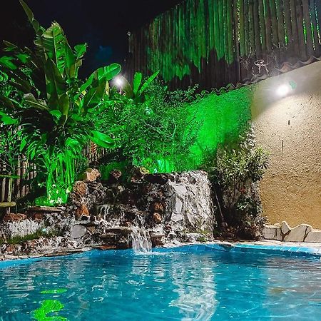 Pousada Casinha Velha Macacos  Eksteriør billede